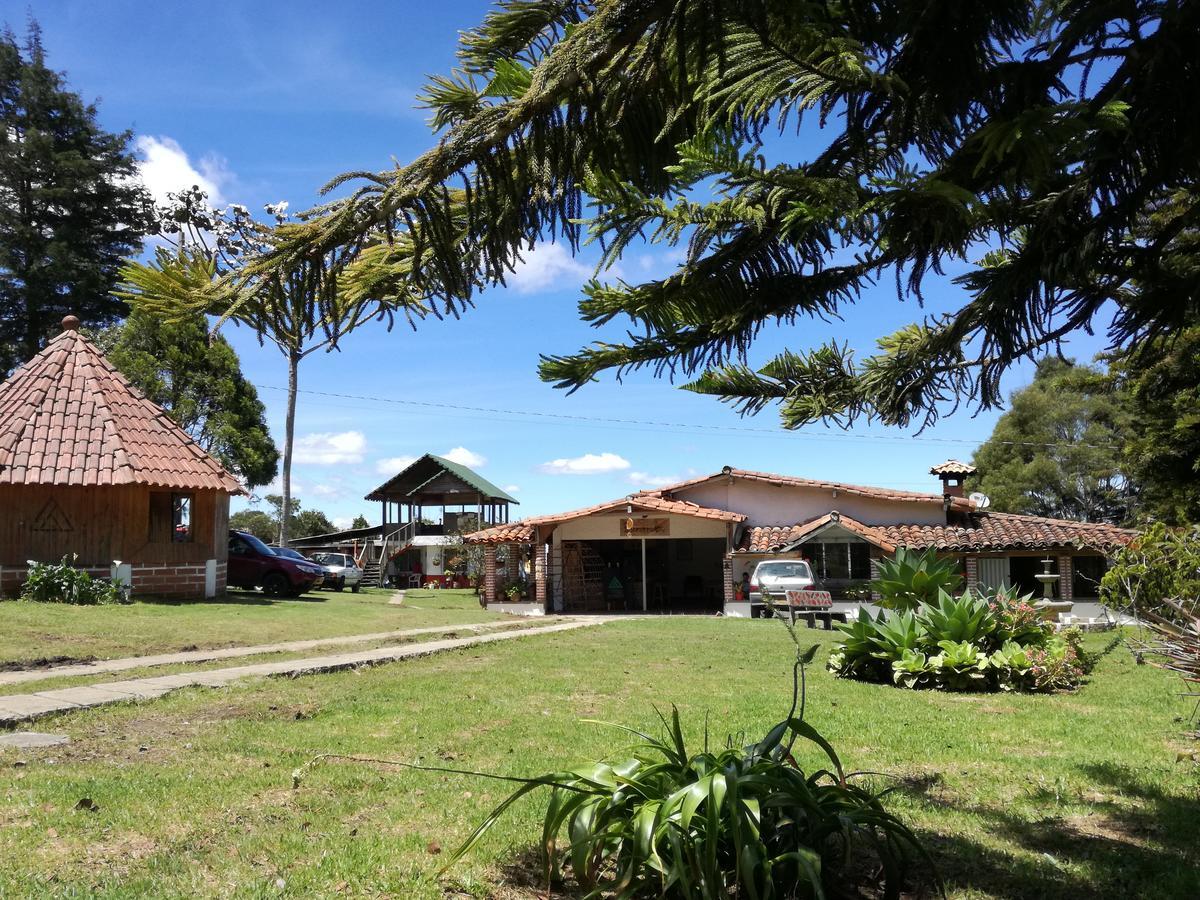 Al Bosque Hostel & Glamping Santa Elena  Bagian luar foto
