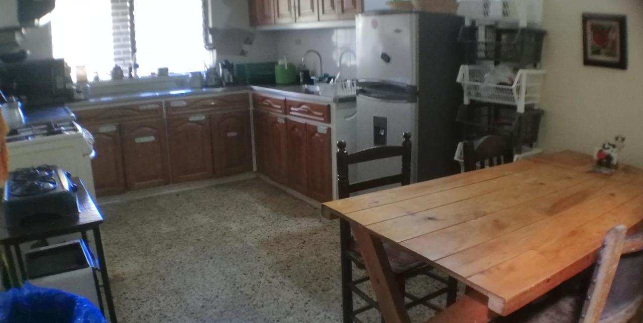 Al Bosque Hostel & Glamping Santa Elena  Bagian luar foto